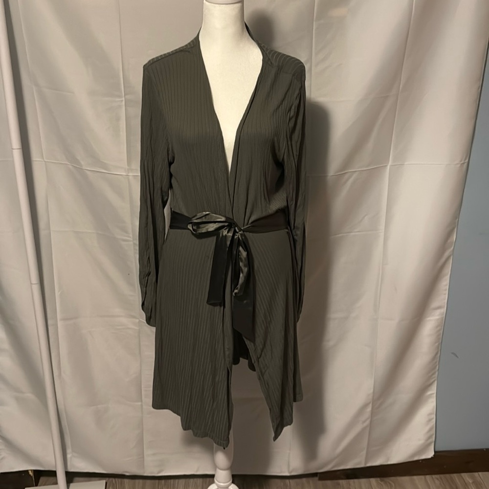 Fleurt Very Soft Robe NWOT
